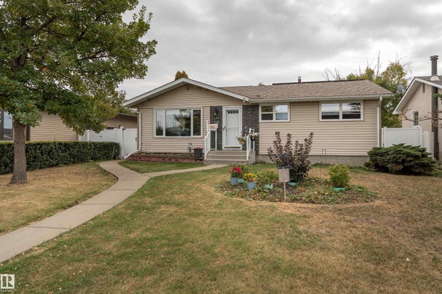 8411 135 Avenue Nw, Edmonton