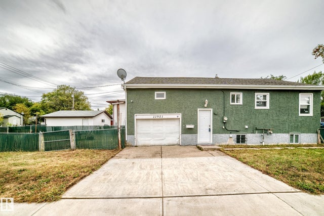 11951 77 Street Nw, Edmonton