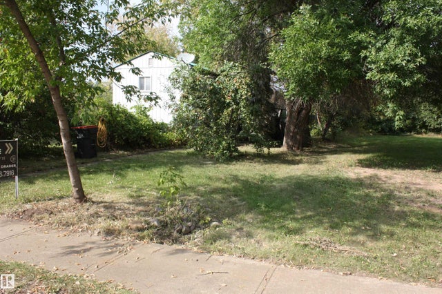 5014 49 Avenue, Egremont