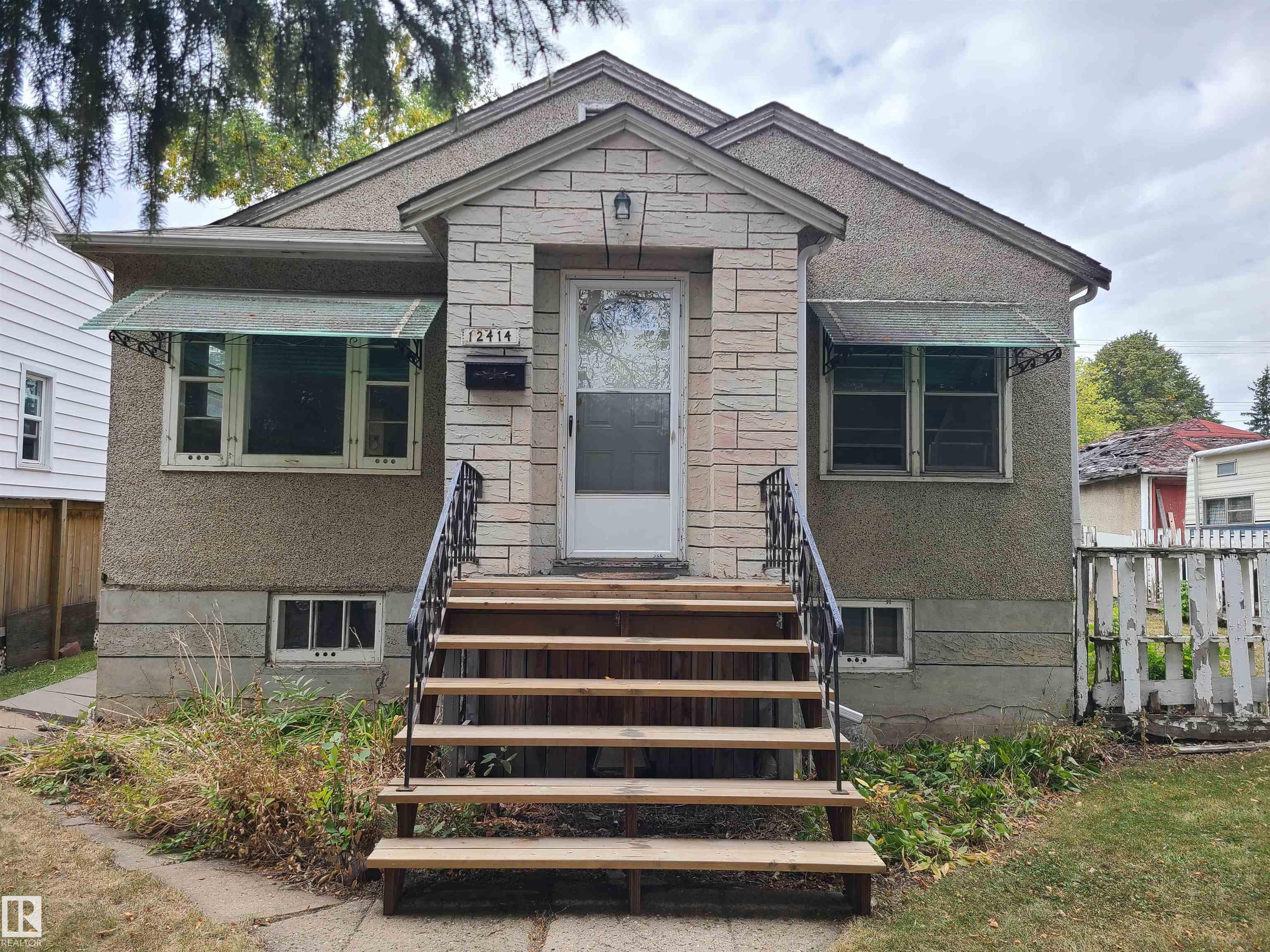 Single Family Property for Sale at 12414 90 Street Northwest, Edmonton: MLS®# E4459751