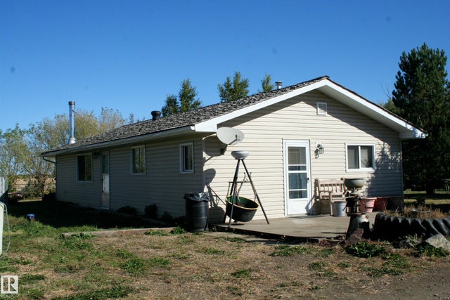 21542 Twp 492, Rural Camrose County