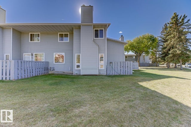 33 15710 Beaumaris Road Nw, Edmonton