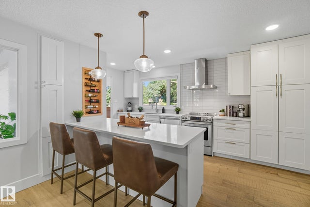 12436 Lansdowne Drive Nw, Edmonton