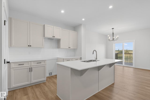 17448 2 Street Nw, Edmonton