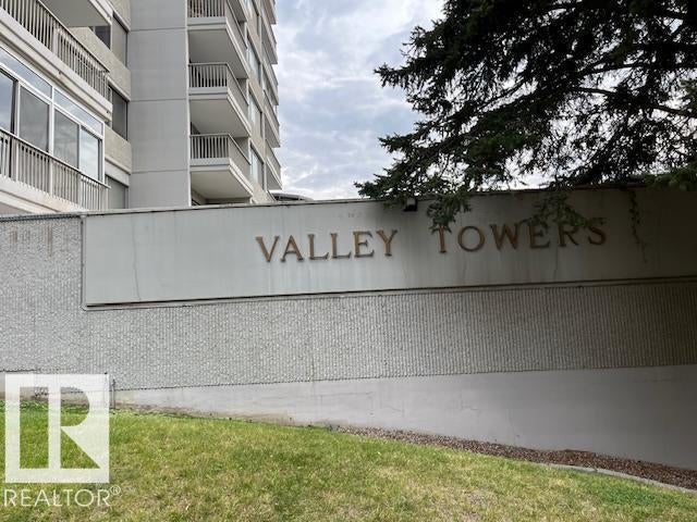 2002 9923 103 Street Nw, Edmonton