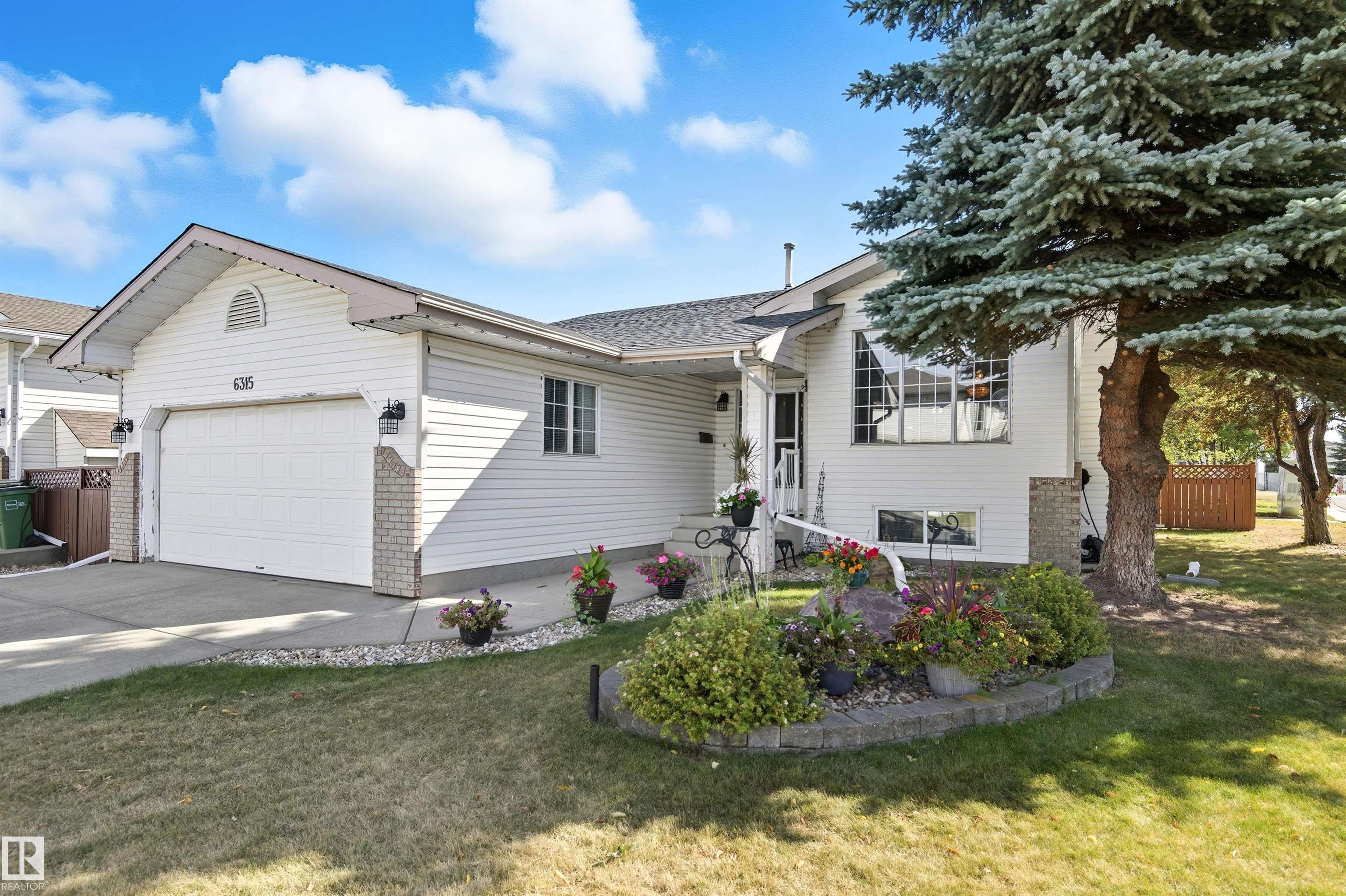 Photo for MLS®# E4460354 - home for sale at 6315 162 Avenue Northwest, Matt Berry, Edmonton AB