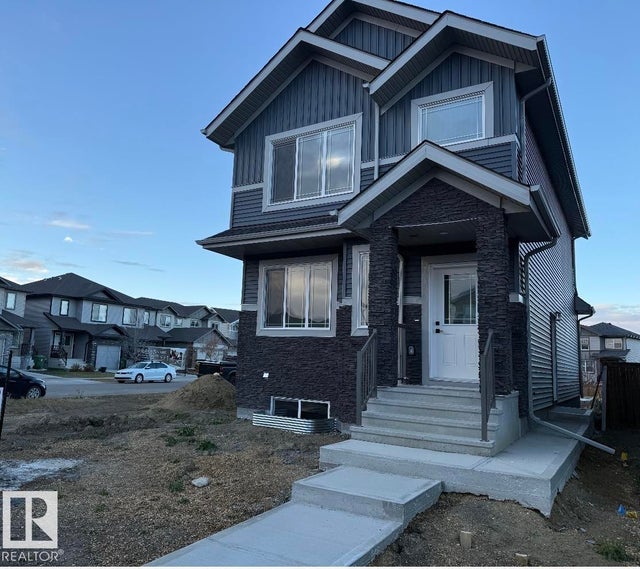 9824 106 Avenue, Morinville