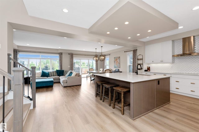 2015 Price Landing Sw, Edmonton