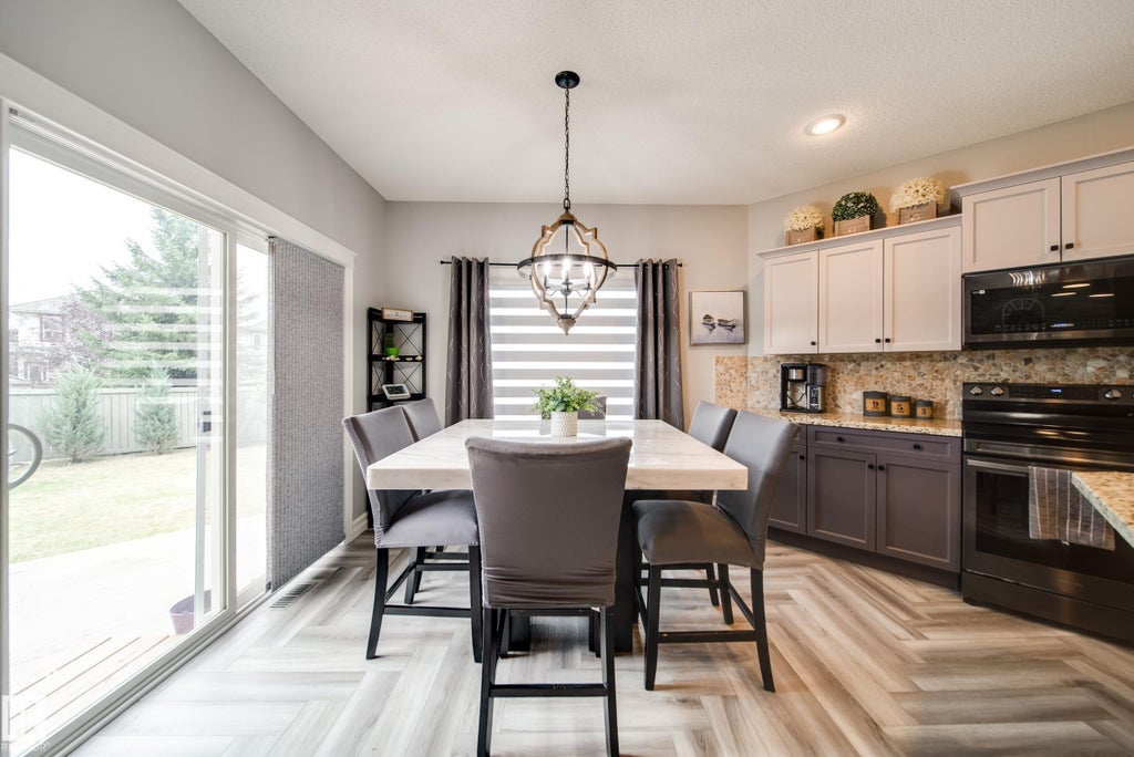 5927 6 Avenue Sw, Edmonton