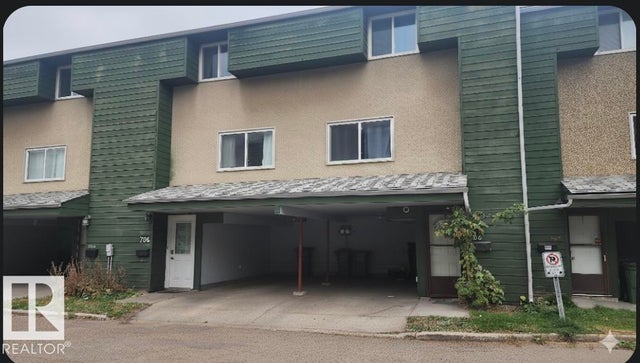 704 Abbottsfield Road, Edmonton
