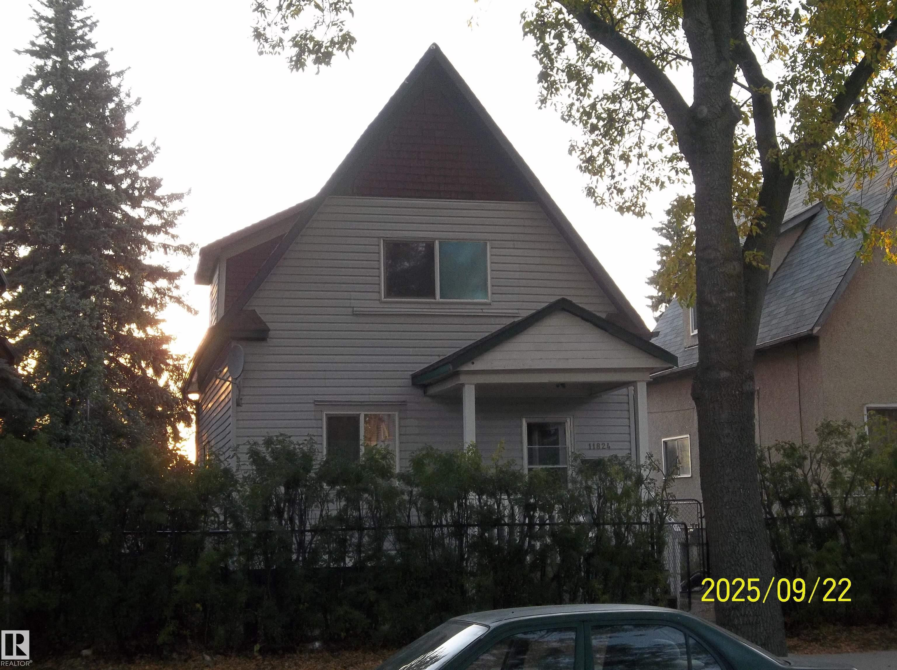 Eastwood Real Estate Listing, Edmonton, AB T5B 2L1