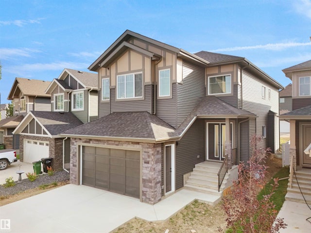 1107 Gyrfalcon Crescent Nw, Edmonton