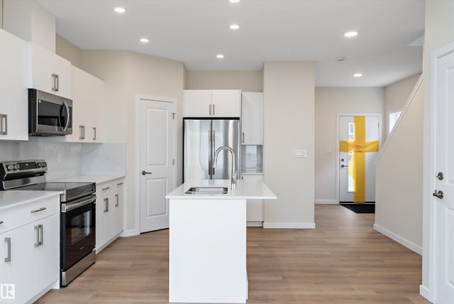 843 Rowan Close Sw, Edmonton