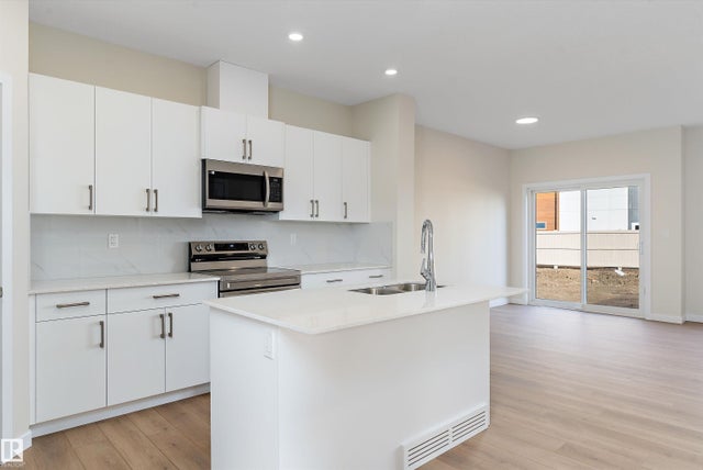 841 Rowan Close Sw, Edmonton