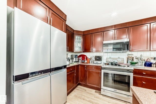305 10028 119 Street Nw, Edmonton