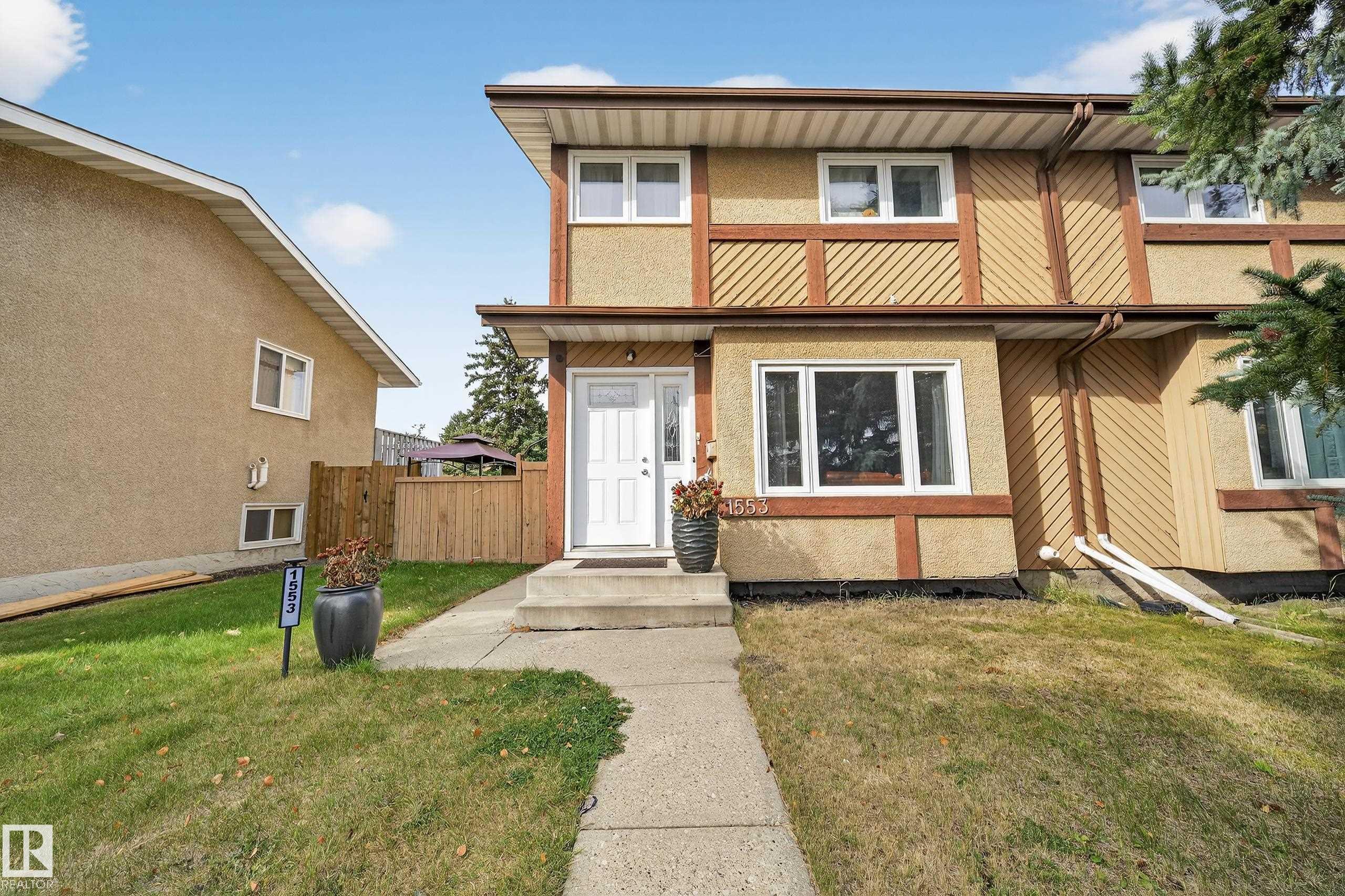 1553 Lakewood Road, Edmonton
