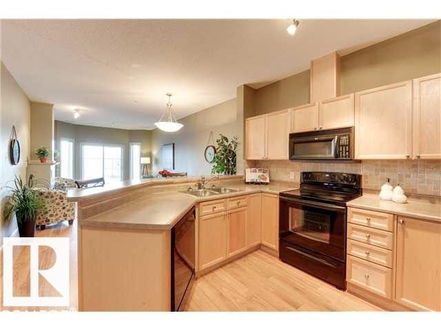 Condo / Townhouse Property for Sale at 112 4312 139 Avenue Northwest, Edmonton: MLS®# E4461370