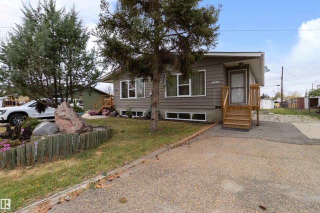 5008 56 Ave, Tofield