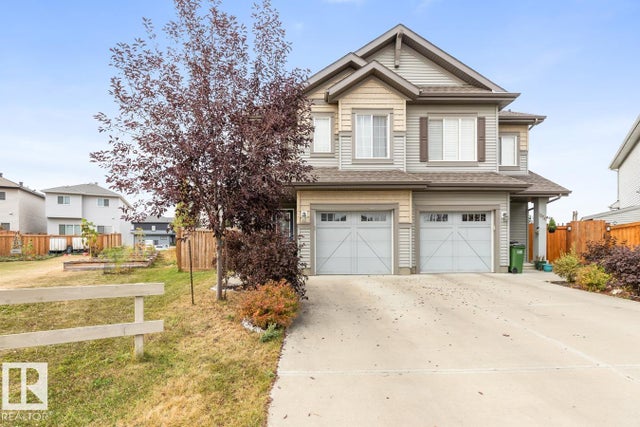 1048 East Bend, Edmonton