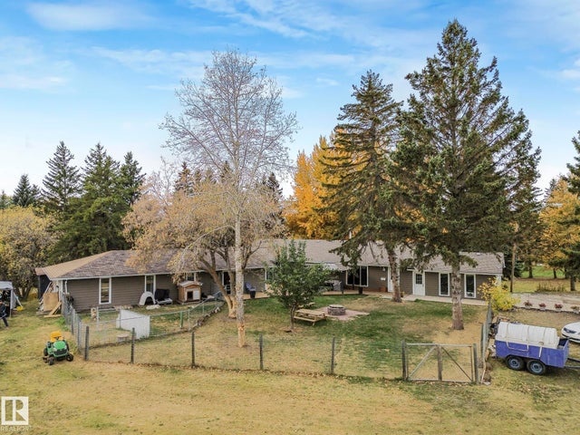 37 52249 Range Road 233, Rural Strathcona County