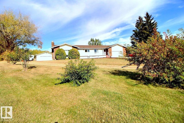 96 23516 Twp Road 560, Rural Sturgeon County