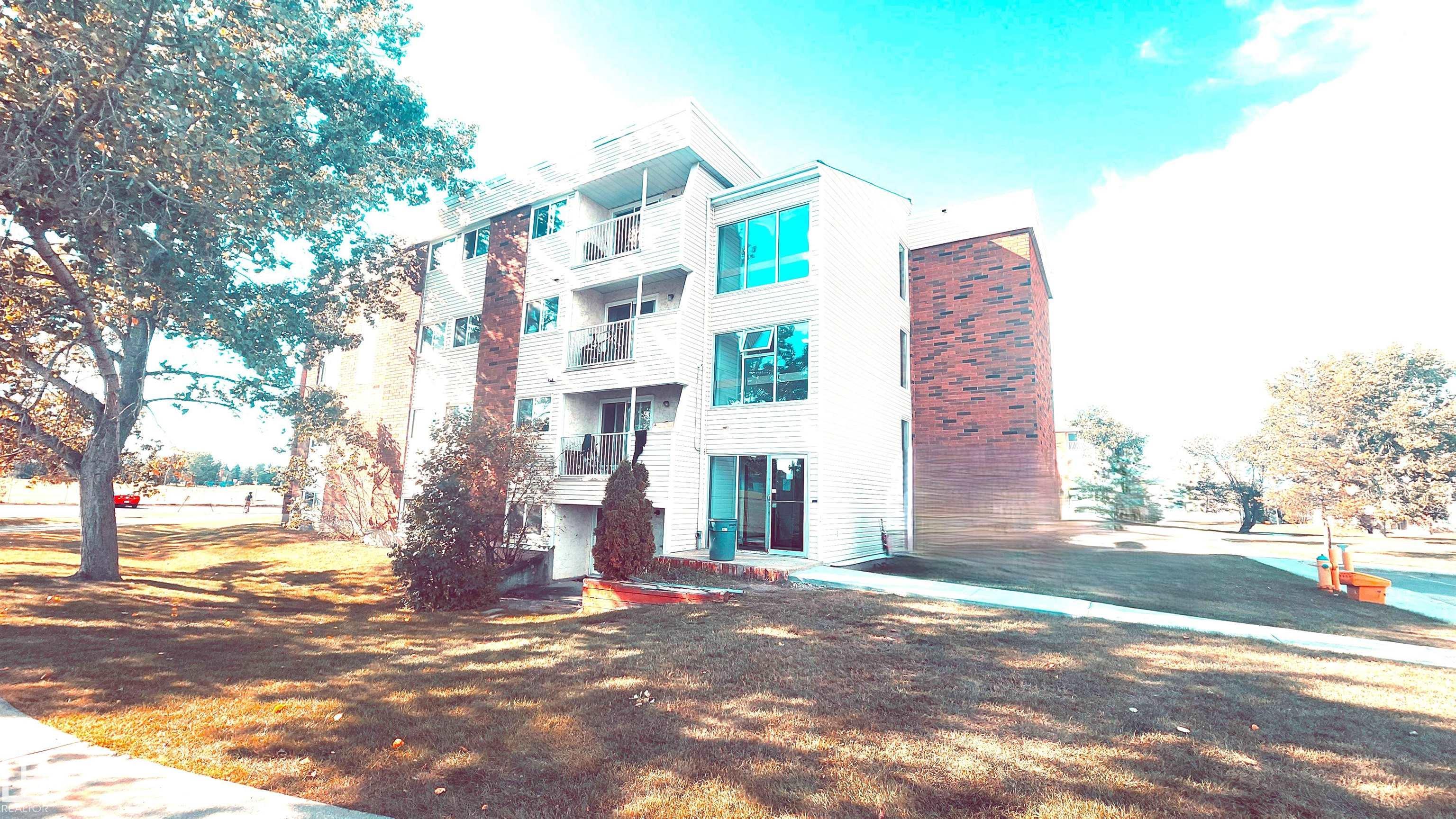 Home for Sale Located at 2 11265 31 Avenue Northwest, Edmonton, AB