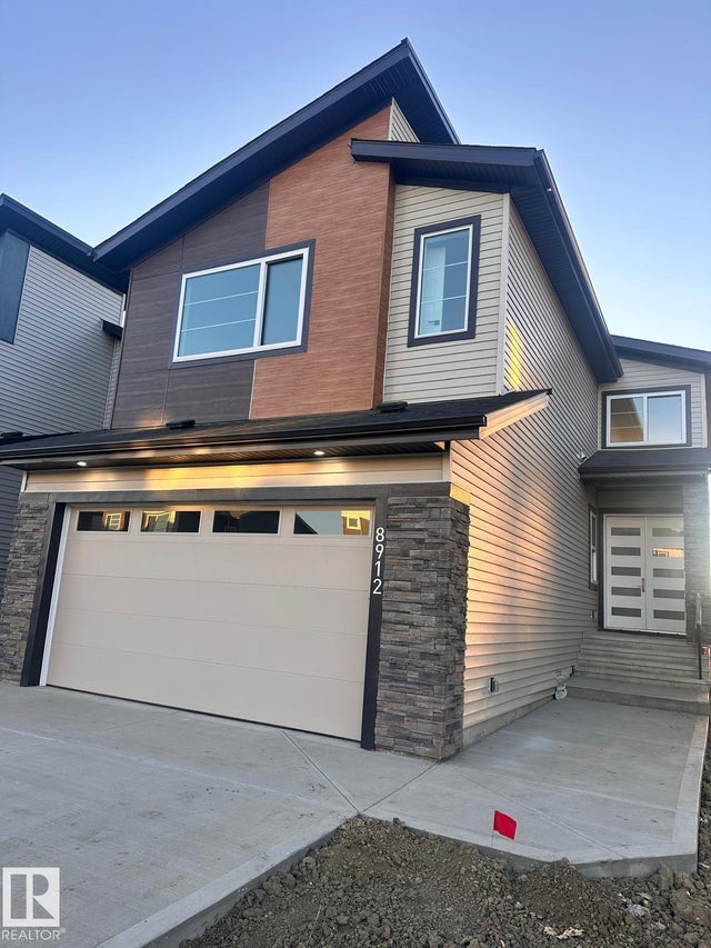 8912 Mayday Way Sw, Edmonton