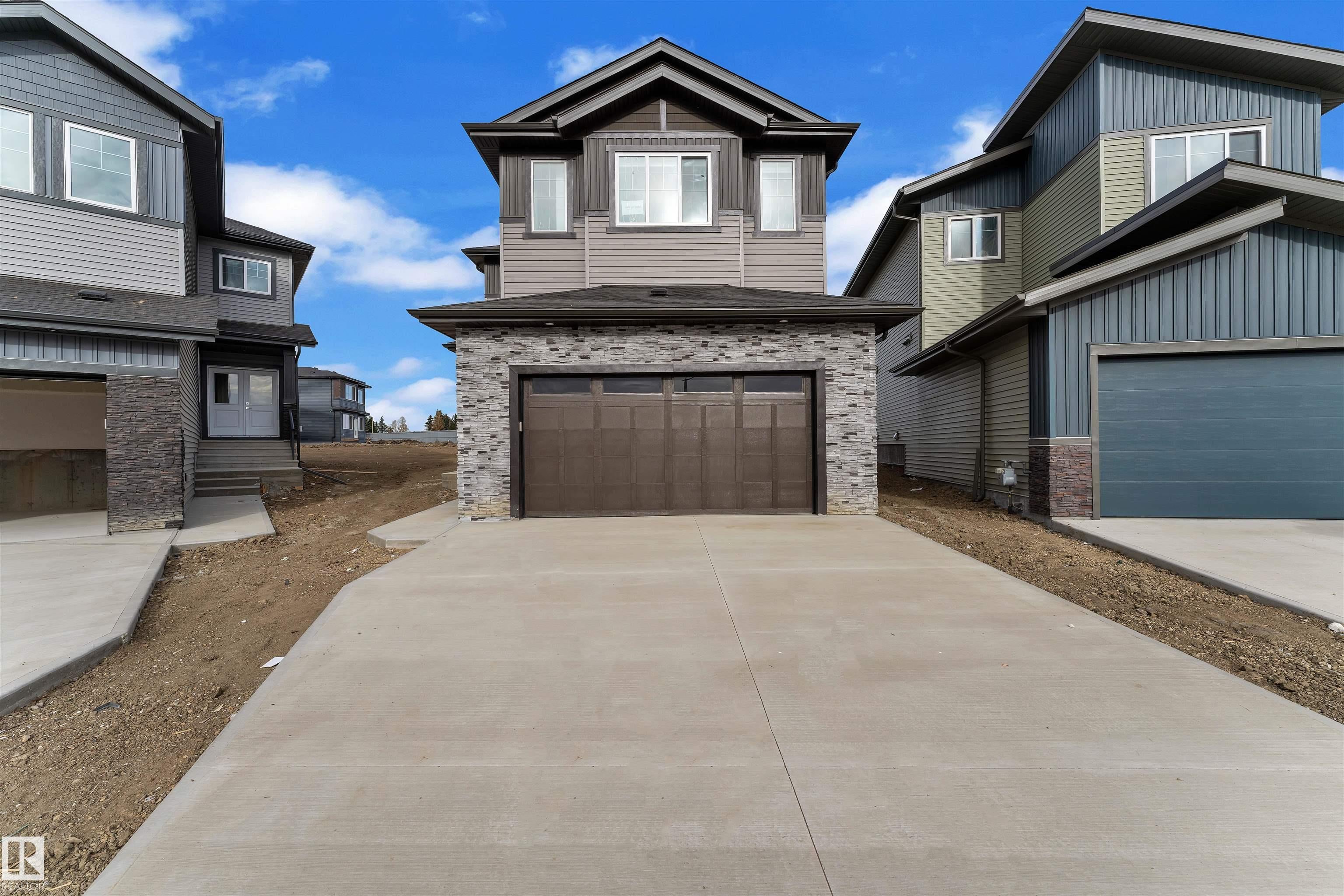 Photo for MLS®# E4461629 - home for sale at 3502 41 Avenue, Azur, Beaumont AB