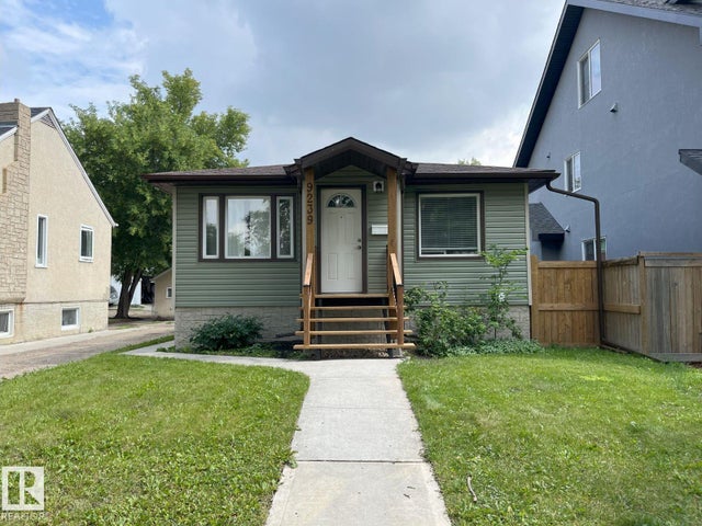 9239 92 Street Nw, Edmonton