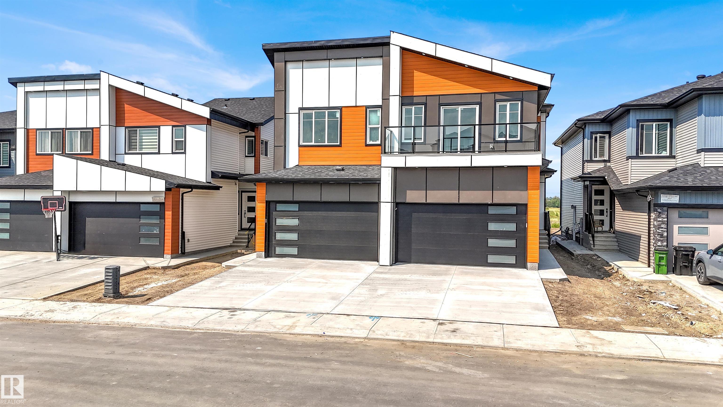 Photo for MLS®# E4461759 - home for sale at 2020 155 Avenue Northwest, Gorman, Edmonton AB