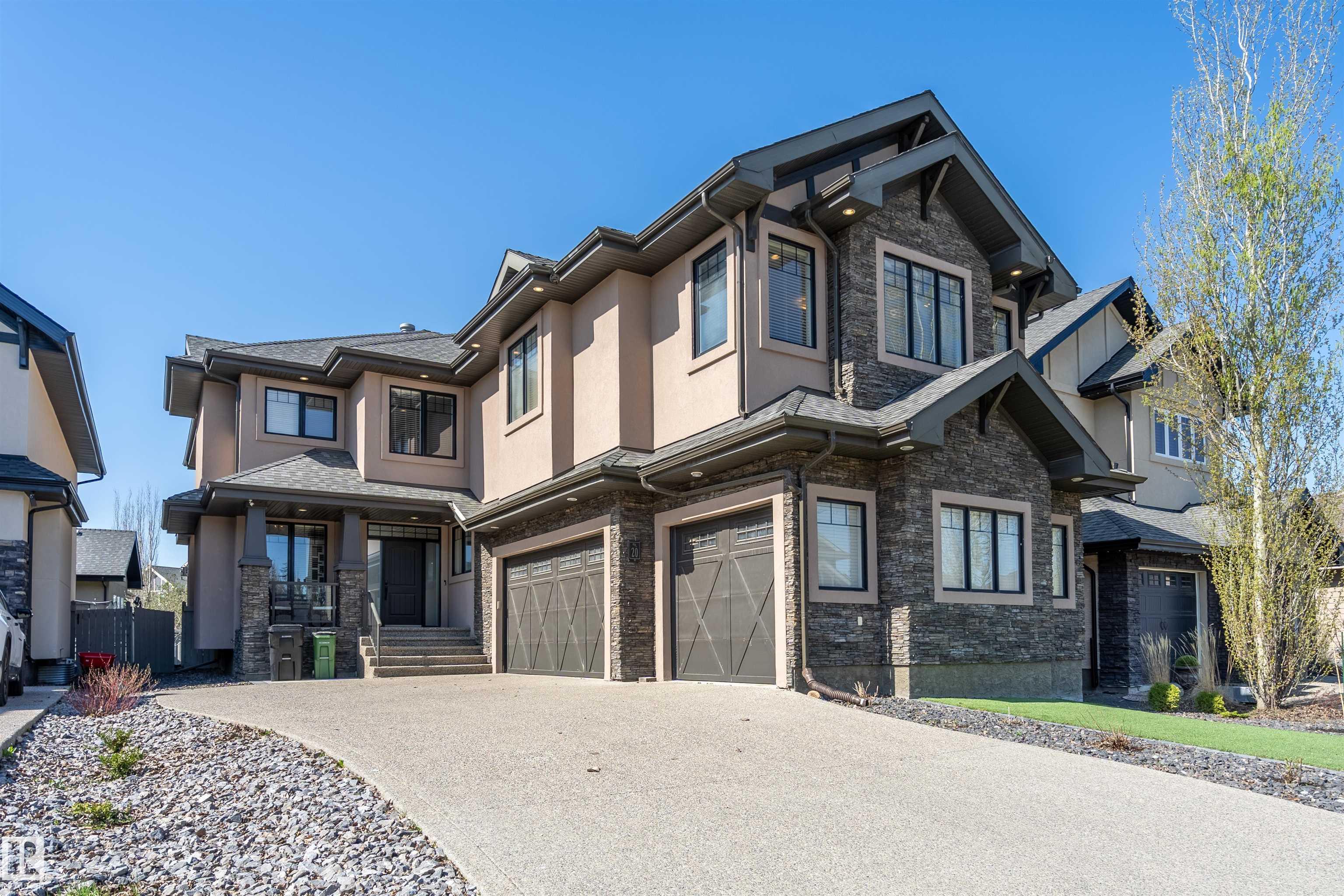 Photo for MLS®# E4461811 - home for sale at 20 10550 Ellerslie Road Southwest, Richford, Edmonton AB