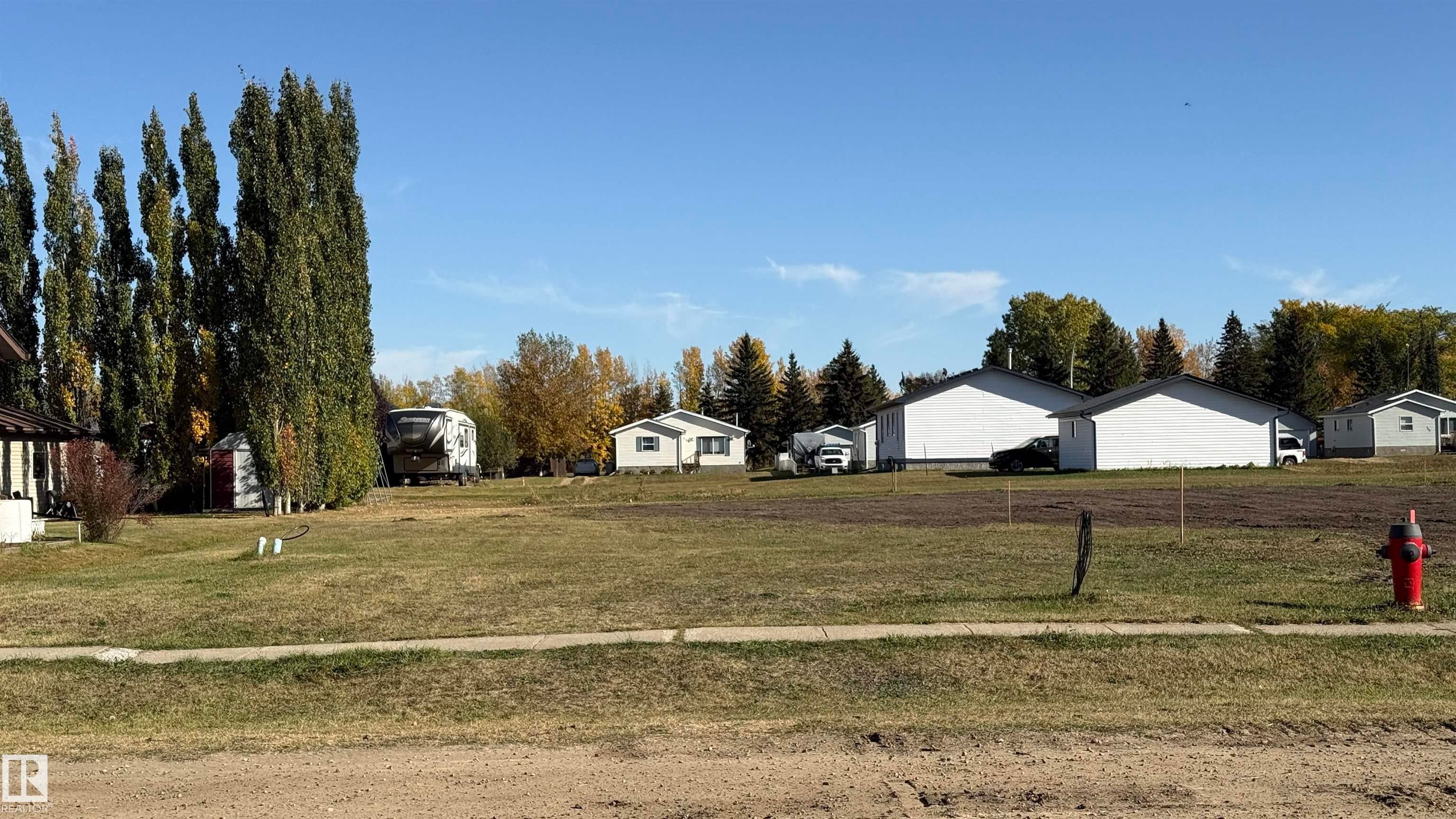 25 Woodbend, Warburg