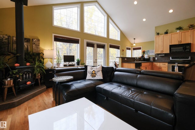 23 4224 Twp Road 545, Rural Lac Ste. Anne County