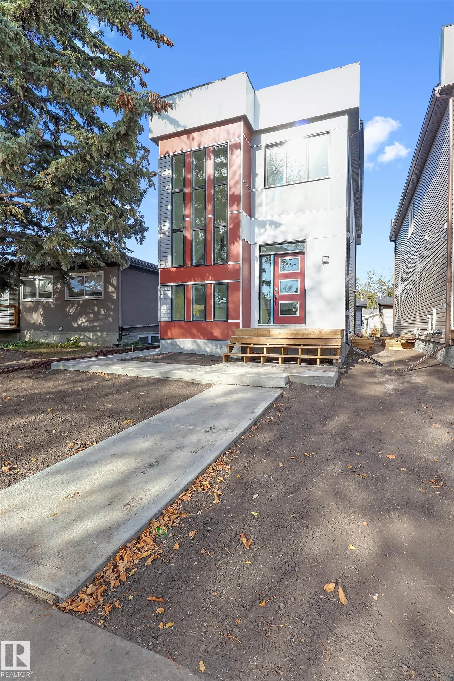 Single Family Property for Sale at 7938 91 Avenue Northwest, Edmonton: MLS®# E4461955