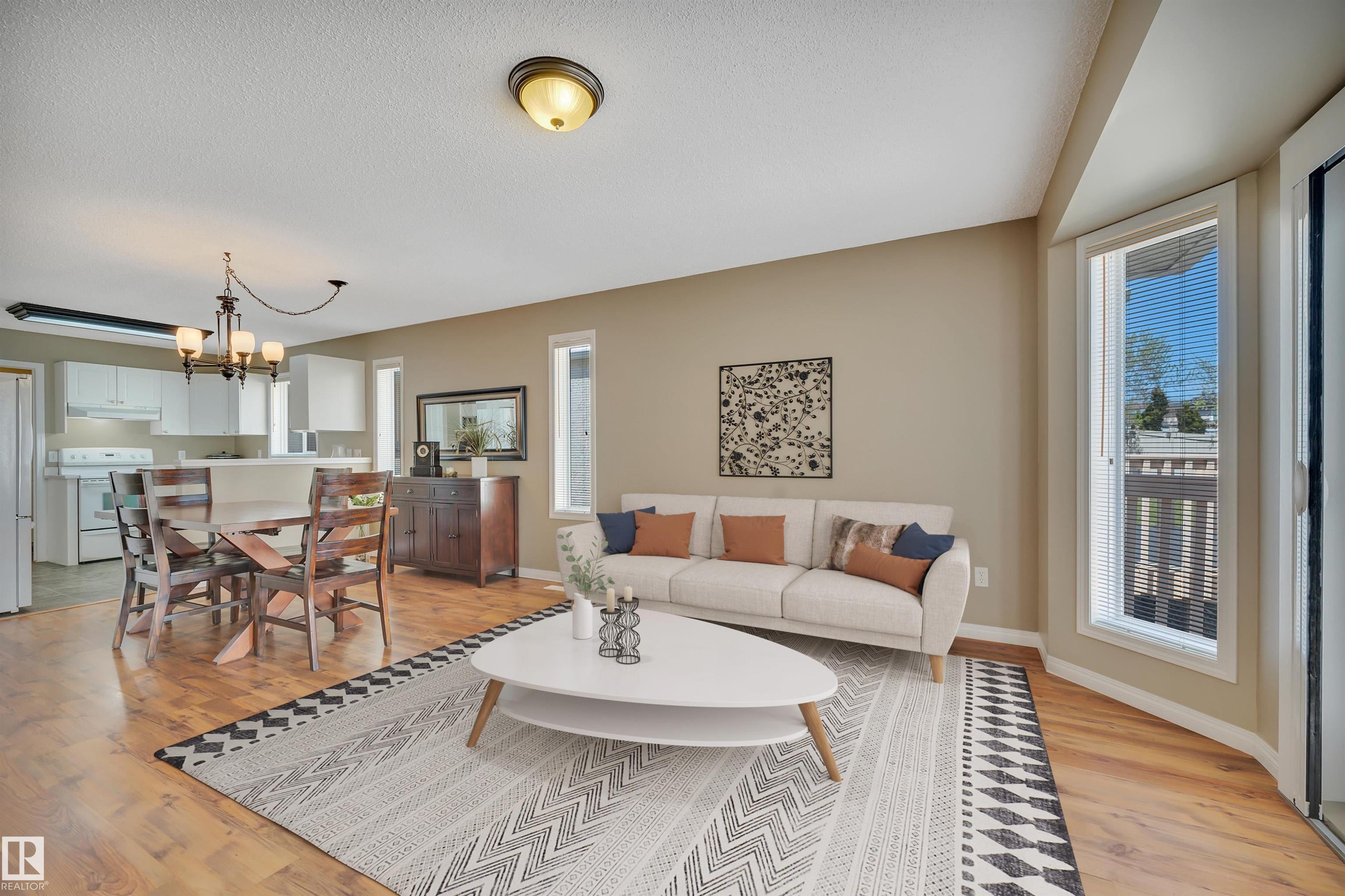 Edmonton Condo / Townhouse Home for Sale 