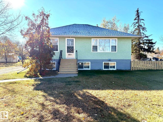 4811 51 Avenue, Lamont