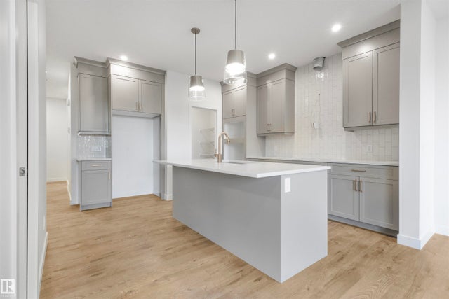 2034 Muckleplum Link, Edmonton