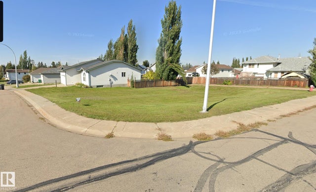 5202 47 Avenue, Gibbons