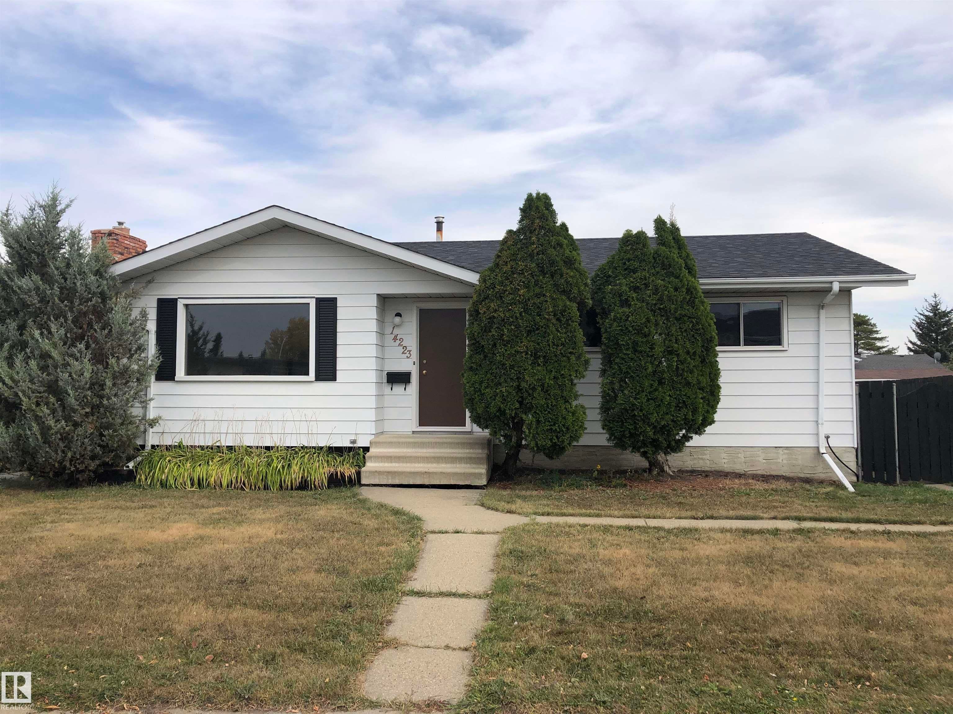 Single Family Property for Sale at 14223 116 Street Northwest, Edmonton: MLS®# E4462329