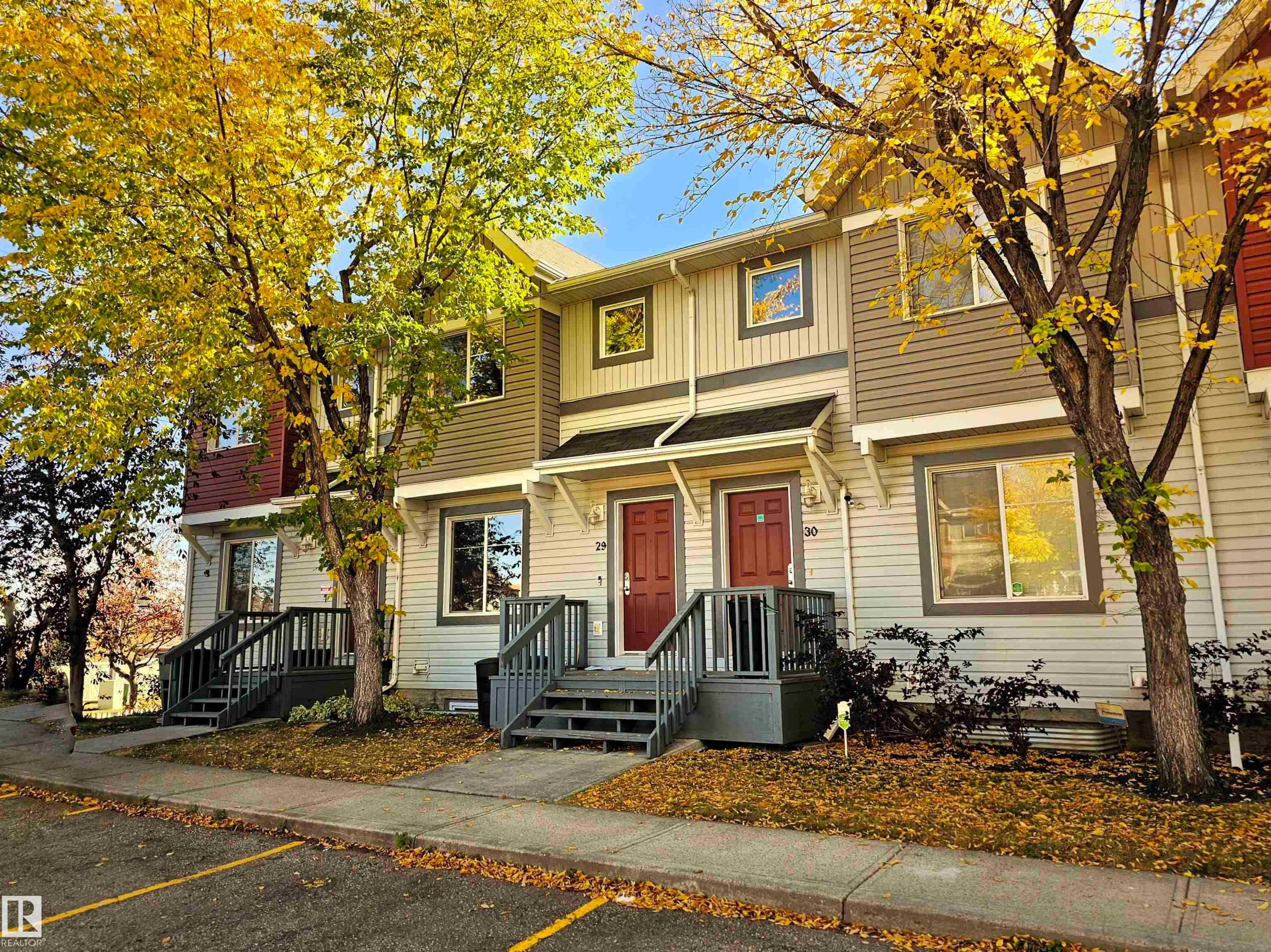 Condo / Townhouse Property for Sale at 29 1404 Hermitage Road Northwest, Edmonton: MLS®# E4462385