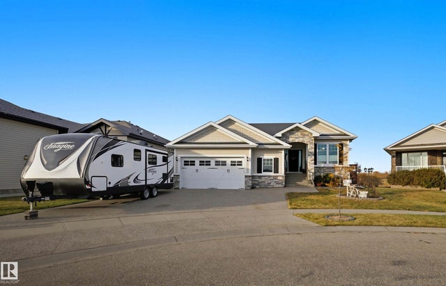 10504 103 Avenue, Morinville