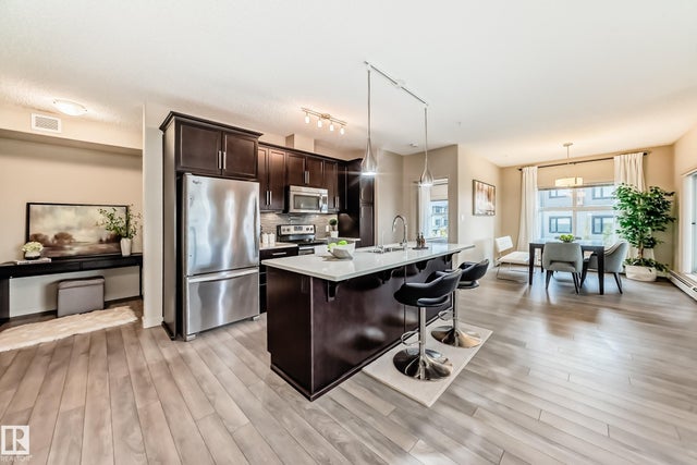 301 504 Griesbach Parade Nw, Edmonton