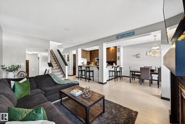 520 Sturtz Link, Leduc