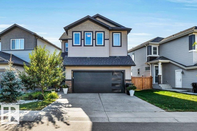 9357 Cooper Bend Sw, Edmonton
