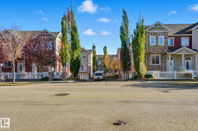 69 460 Hemingway Road Nw, Edmonton