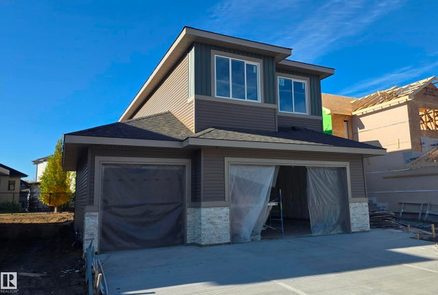 219 Ravine Drive, Devon