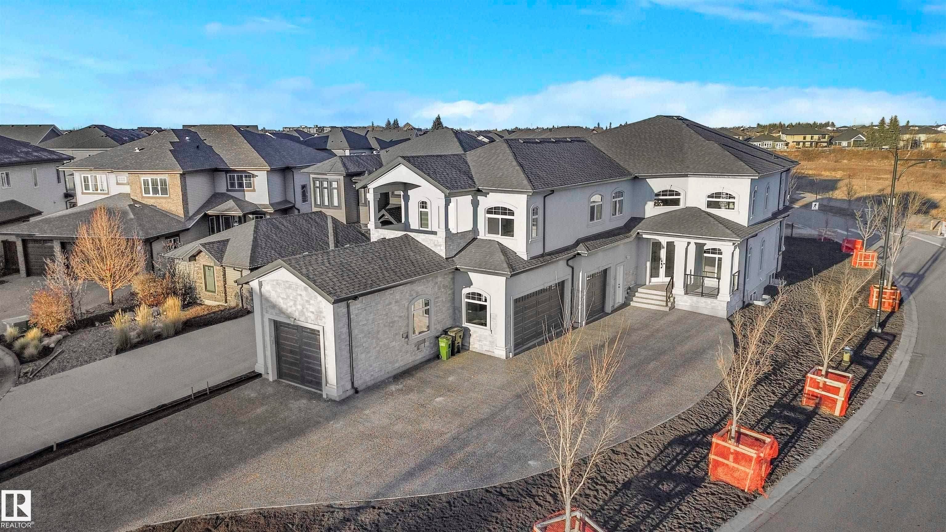 1305 Adamson Drive, Edmonton