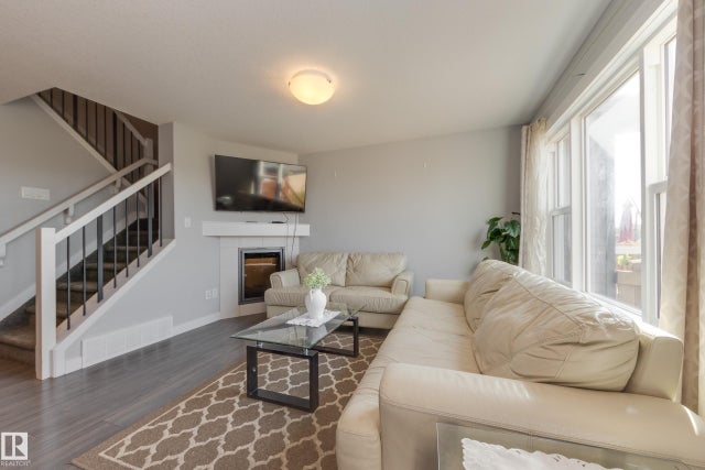 3458 Weidle Way Sw, Edmonton