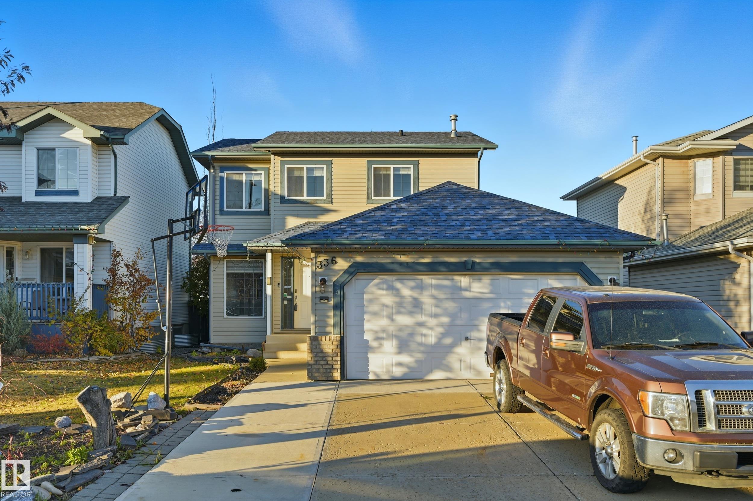 336 Wild Rose Way, Edmonton