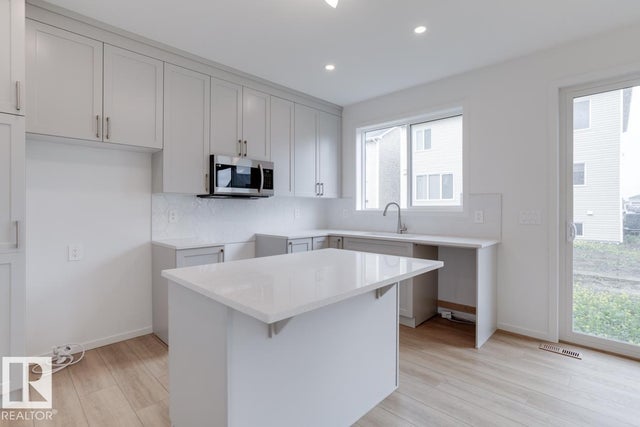 20425 16a Avenue Nw, Edmonton